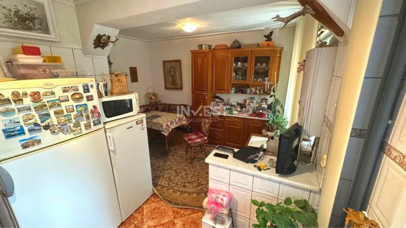 Apartament 3 camere spațios, 2 băi – bloc fără risc – Podu Roș, Iași