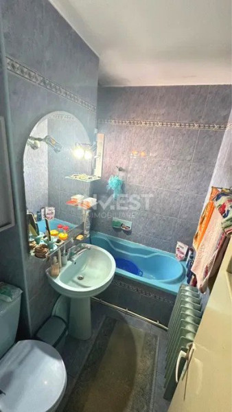 Apartament 3 camere spațios, 2 băi – bloc fără risc – Podu Roș, Iași