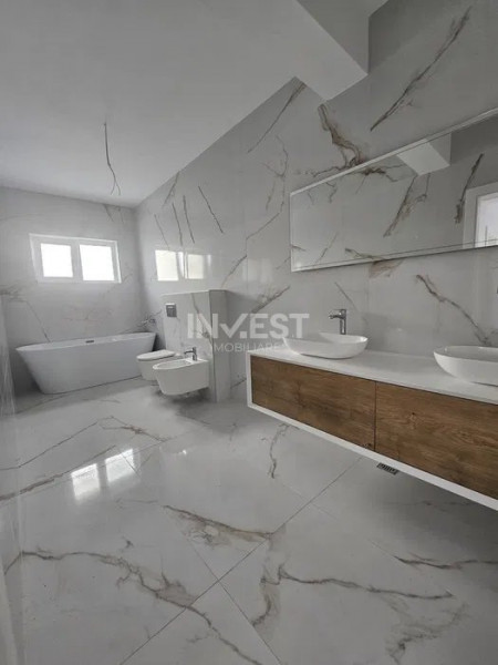 Casa 4 camere, complex 32 case,  Popas Pacurari, IASI