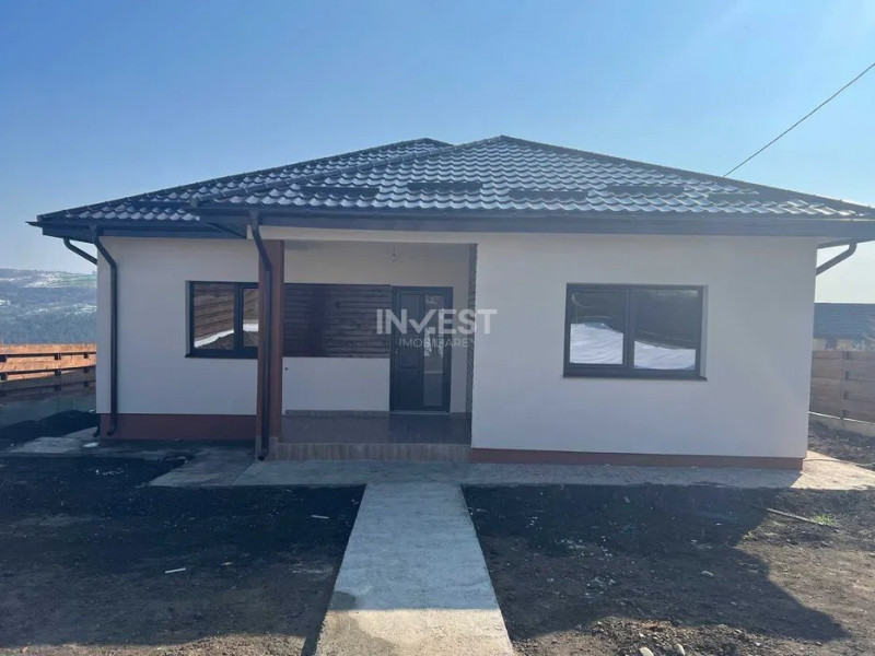 Casă de vânzare,  4 camere  în Valea Lupului, Iași