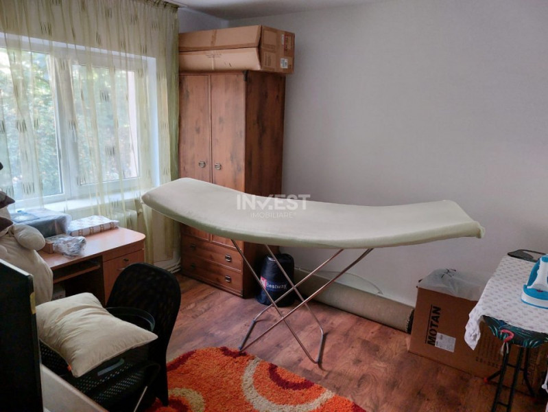 Apartament de vanzare 3 camere, decomandat, zona Pacurari - Pizza Smile, Iasi