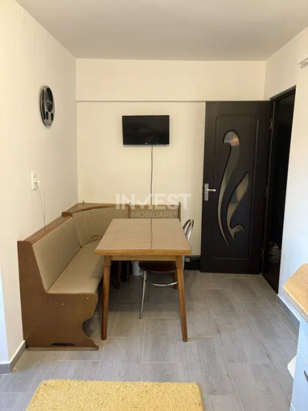 Apartament spațios, 3 camere, zona centrală – 80 mp