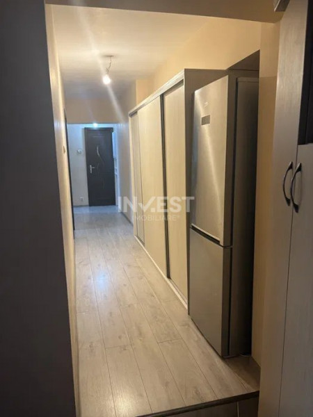 Apartament spațios, 3 camere, zona centrală – 80 mp