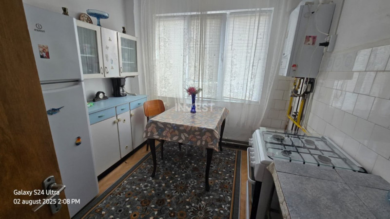 Apartament 3 camere-Tatarasi-etaj intermediar