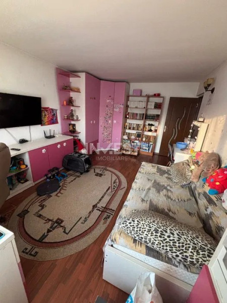Apartament 3 Camere, decomandat, 67mp, mobilat și utilat, Nicolina