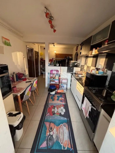 Apartament 3 Camere, decomandat, 67mp, mobilat și utilat, Nicolina