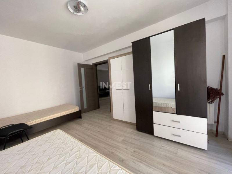 3 CAMERE DECOMANDAT 72 MP VALEA LUPULUI