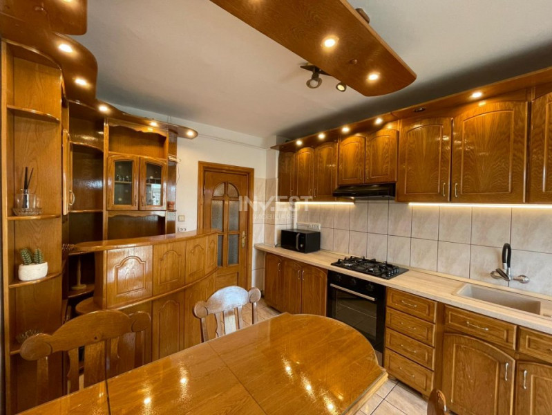 De vanzare 3 camere, decomandat, zona Moara de foc, Iasi