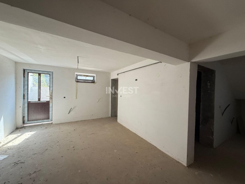 DUPLEX 7 CAMERE , VALEA ADANCA , 245 MP UTILI 