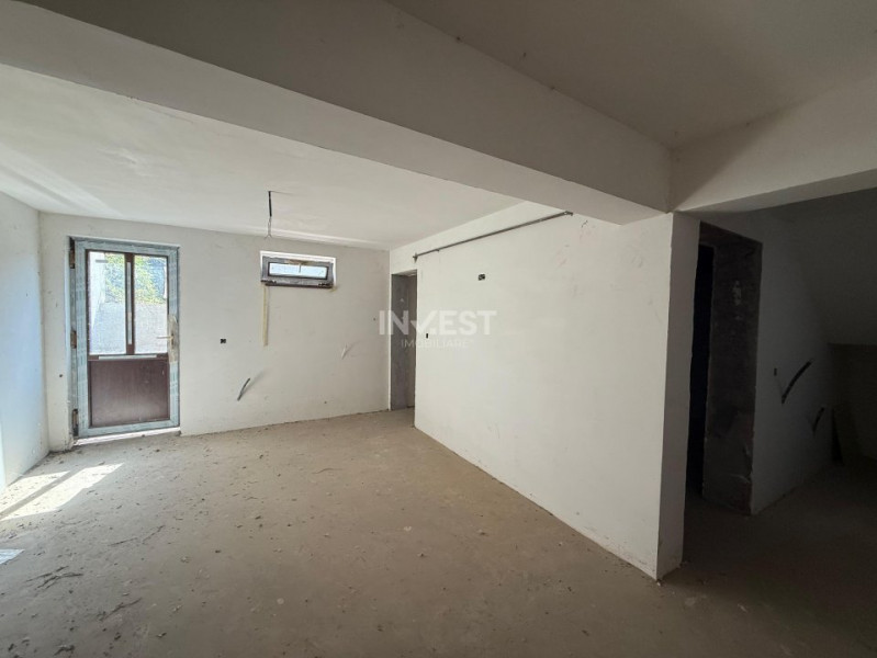 DUPLEX 7 CAMERE , VALEA ADANCA , 245 MP UTILI 