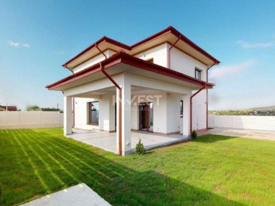 Casă cu 4 camere în stil mediteranean în apropiere de Iași