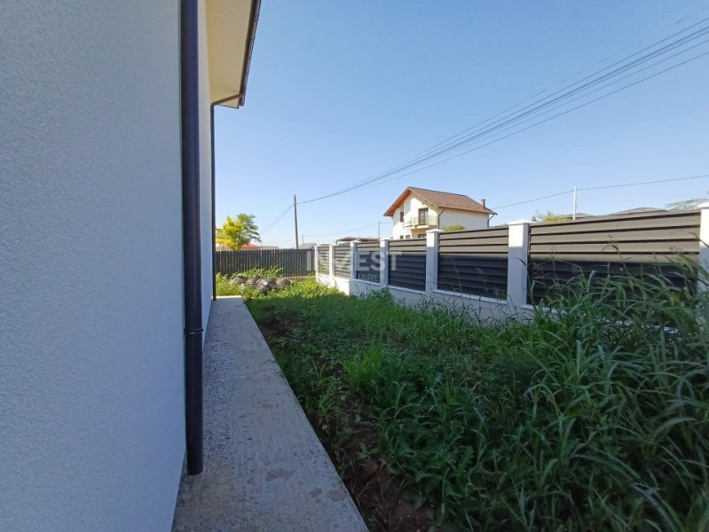 CASA 4 CAMERE , BECI , VALEA ADANCA 5 DRUMURI