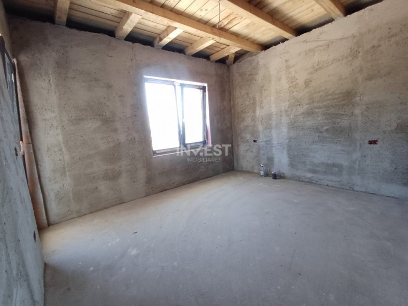 CASA 4 CAMERE , BECI , VALEA ADANCA 5 DRUMURI