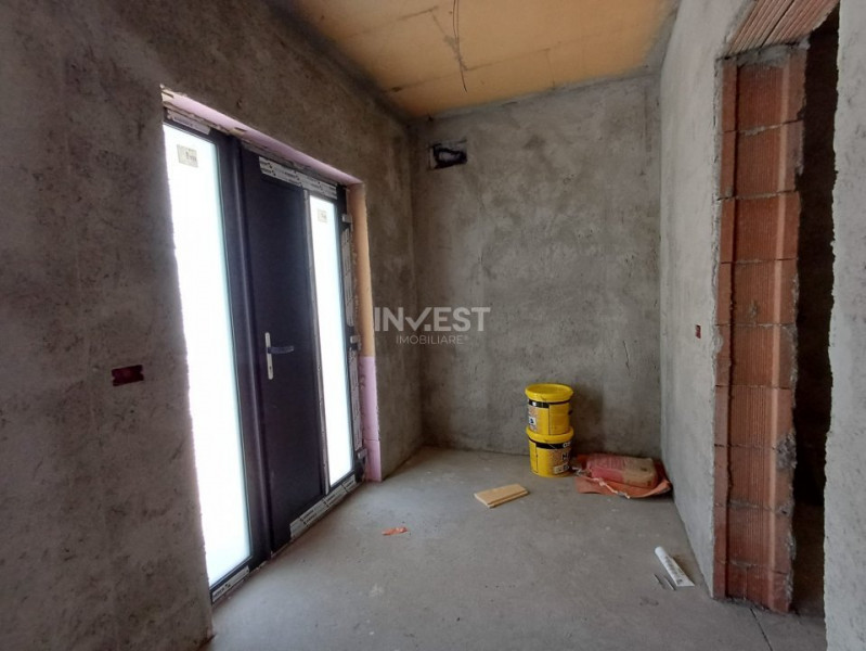 CASA 4 CAMERE , BECI , VALEA ADANCA 5 DRUMURI