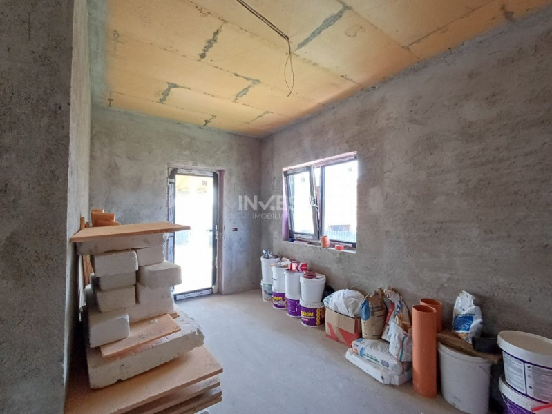 CASA 4 CAMERE , BECI , VALEA ADANCA 5 DRUMURI