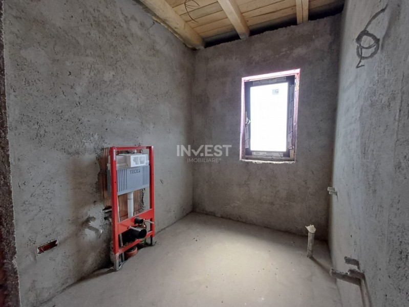 CASA 4 CAMERE , BECI , VALEA ADANCA 5 DRUMURI