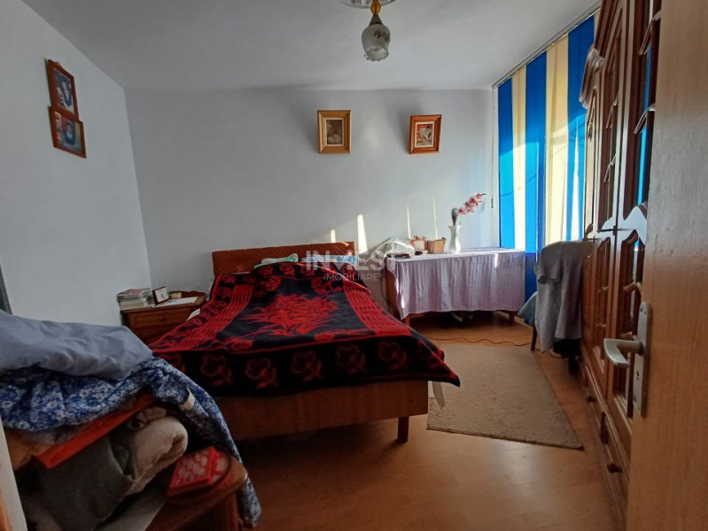 Apartament 3 camere decomandat, mobilat, centrală, beci + boxă – zona Frumoasa