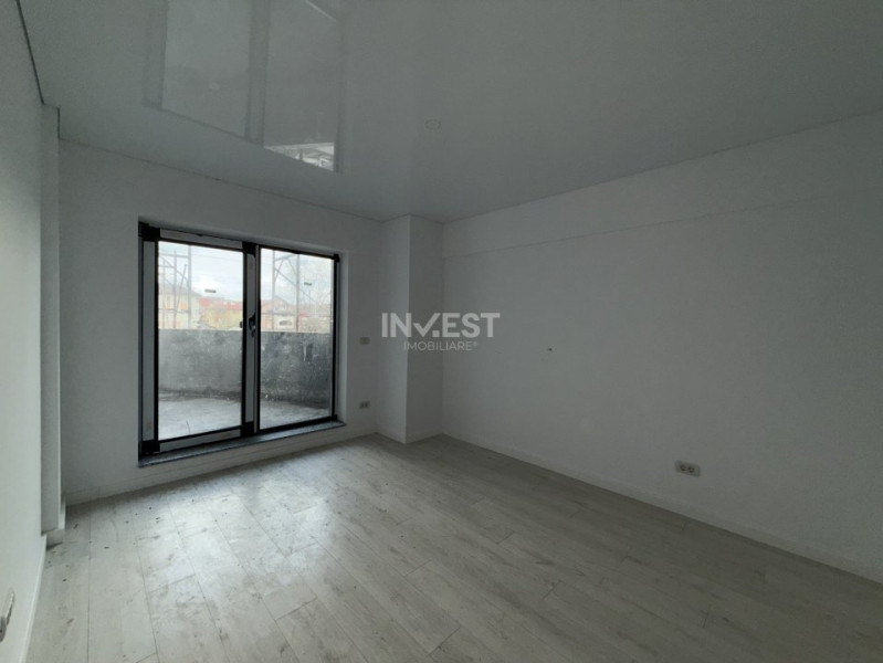 APARTAMENT 3 CAMERE , NICOLINA , DECOMANDAT , ETAJ INTERMEDIAR