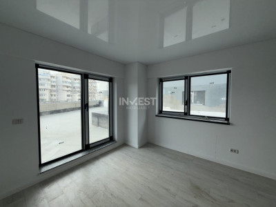 APARTAMENT 3 CAMERE , NICOLINA , DECOMANDAT , ETAJ INTERMEDIAR