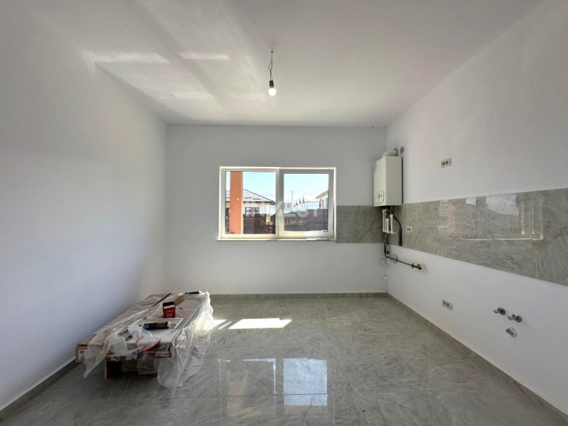 Casă de vânzare,  4 camere  în Valea Lupului, Iași