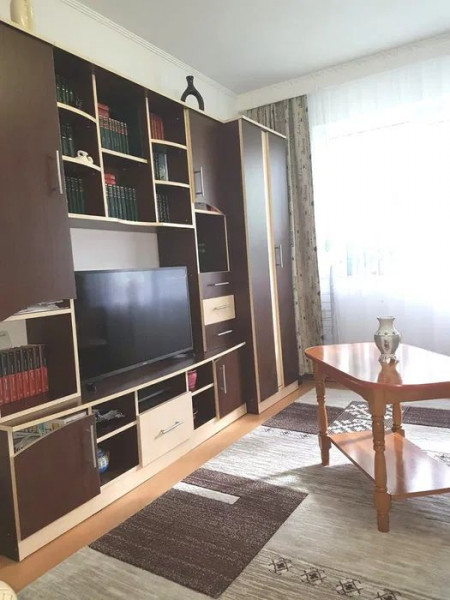 Apartament 3 camere - Alexandru cel Bun