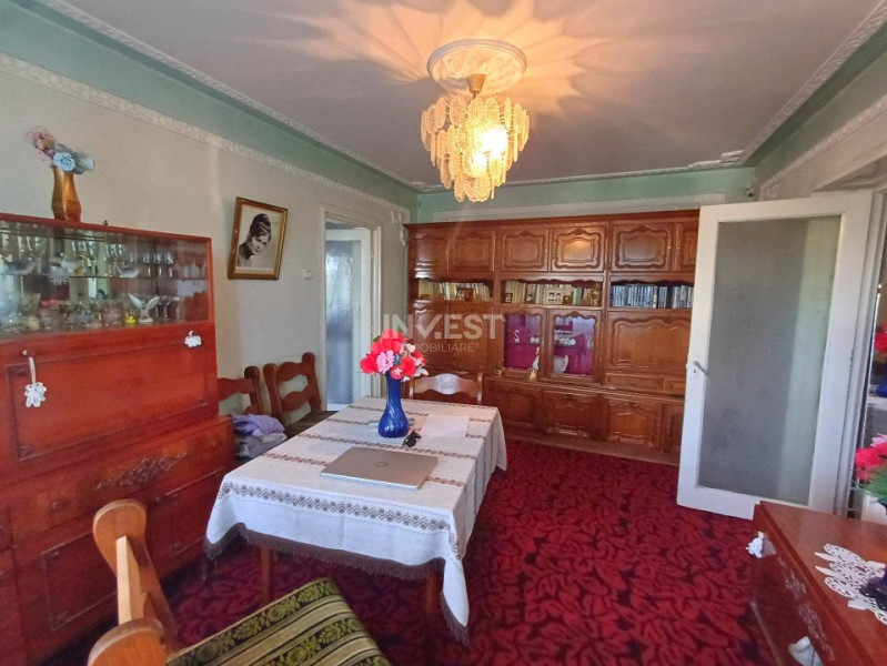 Apartament 3 camere - etaj 3 - Podu Roș 