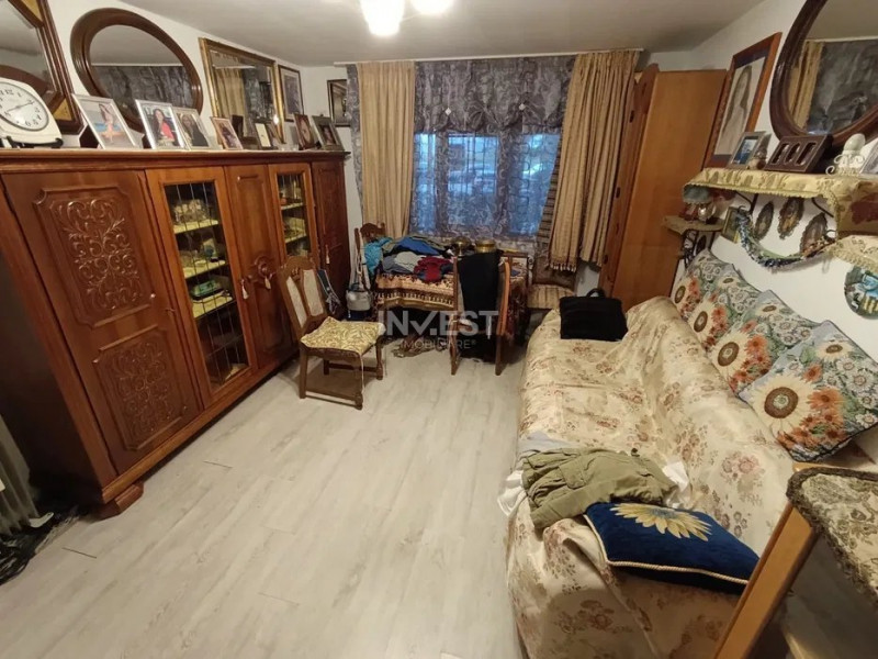Dacia- Apartament cu 4 camere,2 bai-85mp 