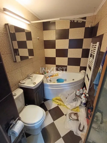 Dacia- Apartament cu 4 camere,2 bai-85mp 