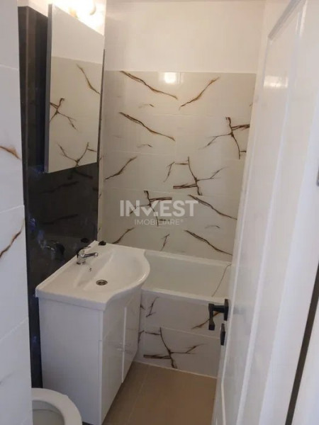 Apartament cu 3 camere de vanzare in zona Zimbru- Renovat 