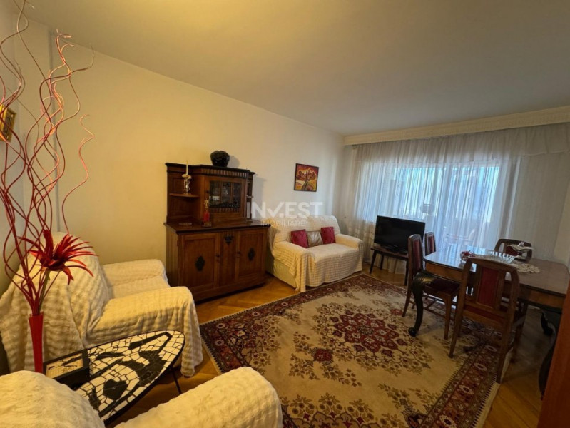 DE INCHIRIAT - APARTAMENT 3 CAMERE, 2 BAI - PALAS MALL 