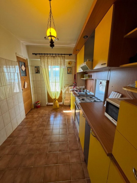 DE INCHIRIAT - APARTAMENT 3 CAMERE, 2 BAI - PALAS MALL 