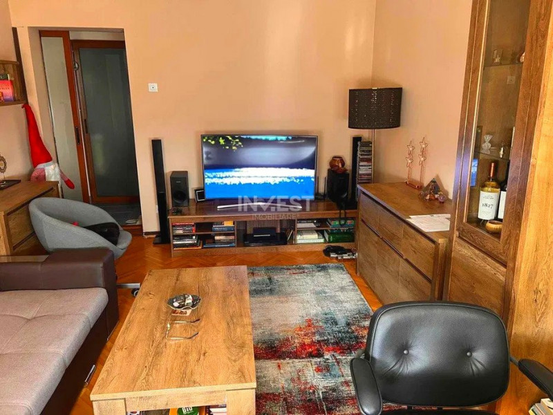 Apartament 3 camere decomandat - Podu Roș, Bulevardul Socola 