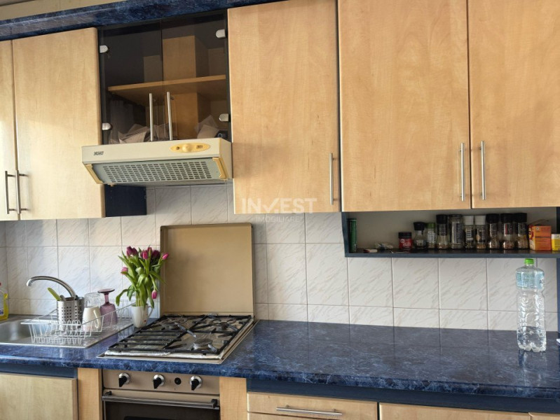 Apartament 3 camere decomandat - Podu Roș, restaurant Odeon 