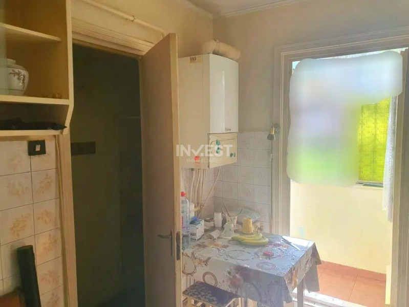 Apartament 2 camere - spațiu comercial - Central, Podu Roș