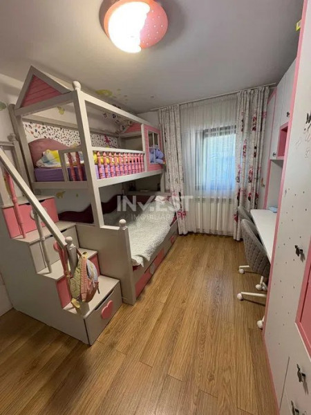 Apartament cu 3 camere *mobilat și utilat* - 300m de Hotel Bellaria