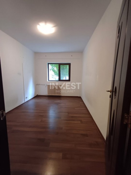 Dacia- Apartament cu 2 camere decomandat 
