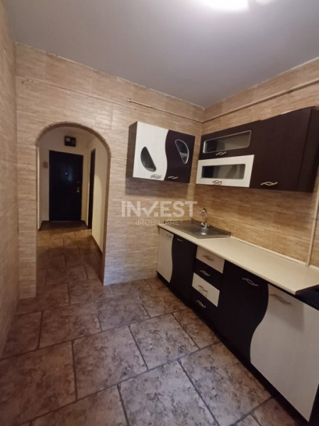 Dacia- Apartament cu 2 camere decomandat 
