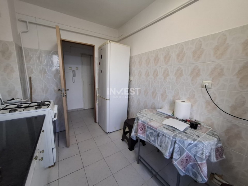 INCHIRIERE-APARTAMENT 3 CAMERE-DECOMANDAT-PODU ROS