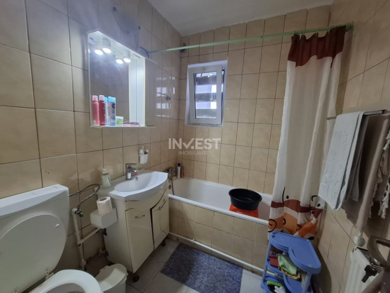 INCHIRIERE-APARTAMENT 3 CAMERE-DECOMANDAT-PODU ROS