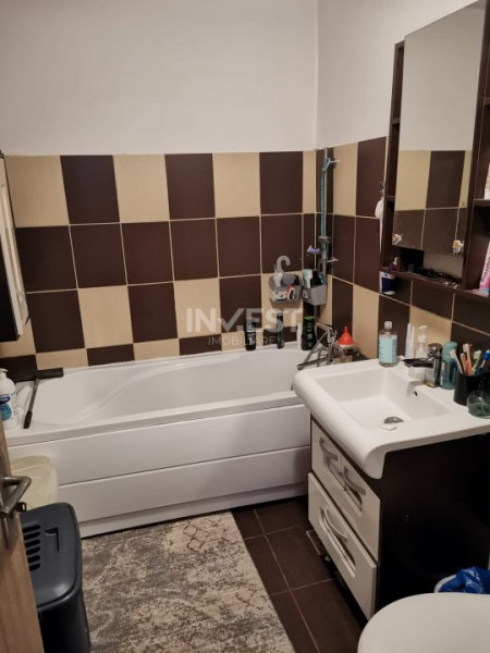 Apartament de vanzare, 3 camere, zona Canta - Scoala Elena Cuza, Iasi