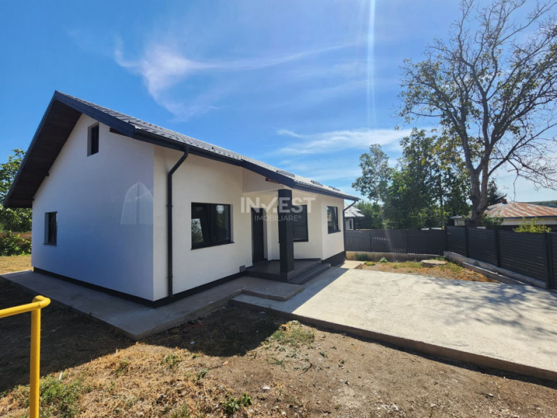 CASA INDIVIDUALA , 3 CAMERE, BECI,  PLACA DE BETON PESTE ETAJ , TOMESTI