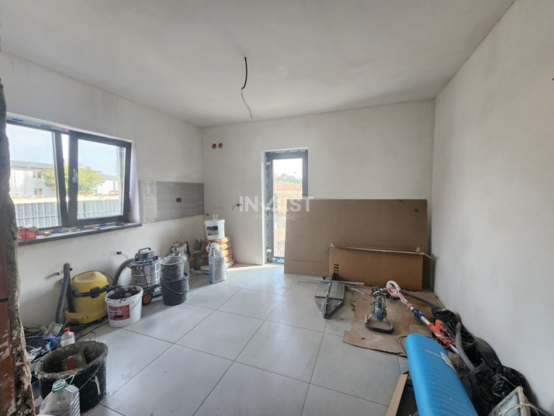 CASA INDIVIDUALA LUNCA CETATUII , 3 CAMERE SI 2 BAI , 500 MP TEREN 