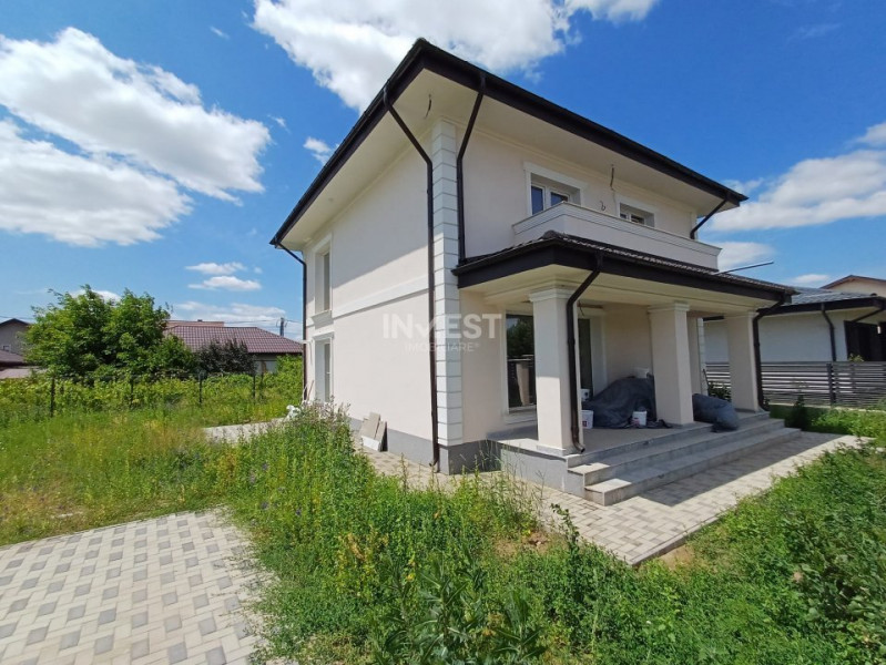 CASA DE VANZARE , FINALIZATA , 900m de  Family Market MIROSLAVA