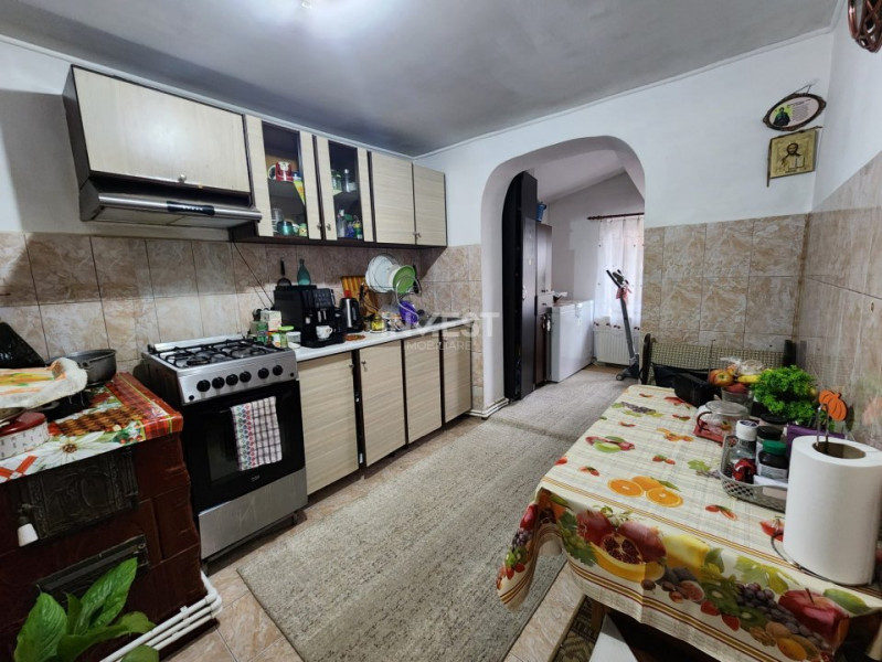 CASA 5 CAMERE , VANATORI-POPRICANI