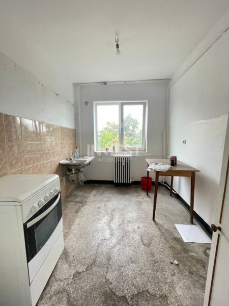 Apartament 3 camere-Podu Ros