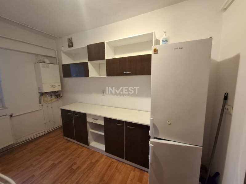 INCHIRIERE-APARTAMENT 3 CAMERE-DECOMANDAT-CENTRU