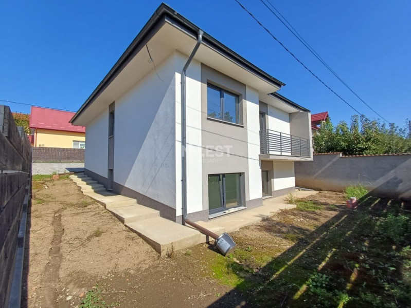 CASA INDIVIDUALA, 4 CAMERE, ZONA 5 DRUMURI VALEA ADANCA