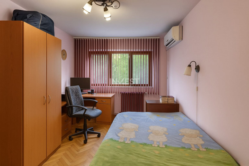 Apartament cu 3 camere decomandat-Tatarasi-Liceul Teoretic Al. Ioan Cuza 