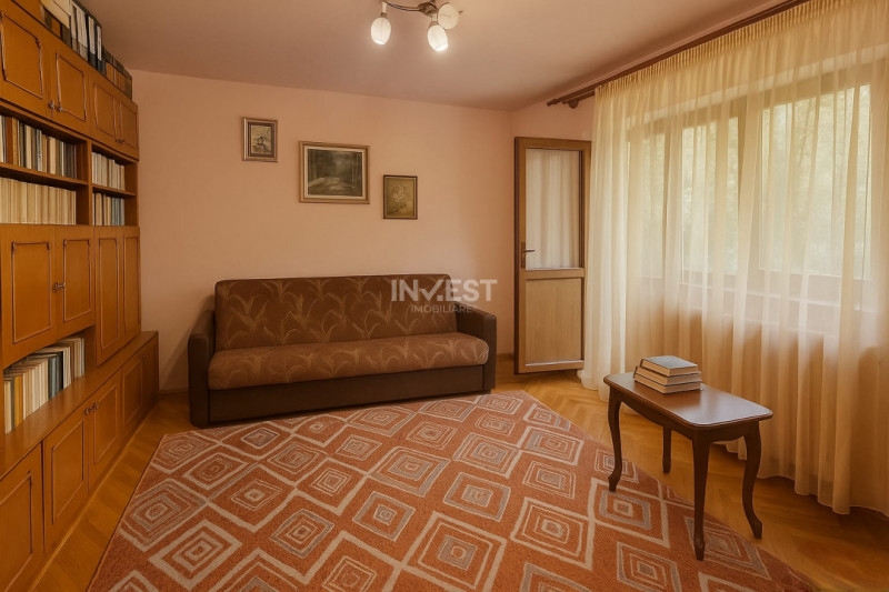 Apartament cu 3 camere decomandat-Tatarasi-Liceul Teoretic Al. Ioan Cuza 