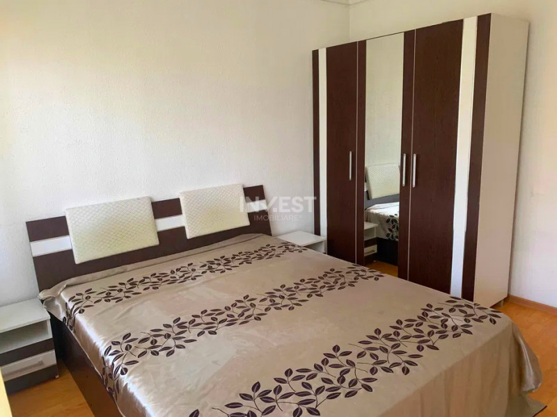 Apartament 2 camere-Podu Ros-Restaurant Odeon-etaj intermediar